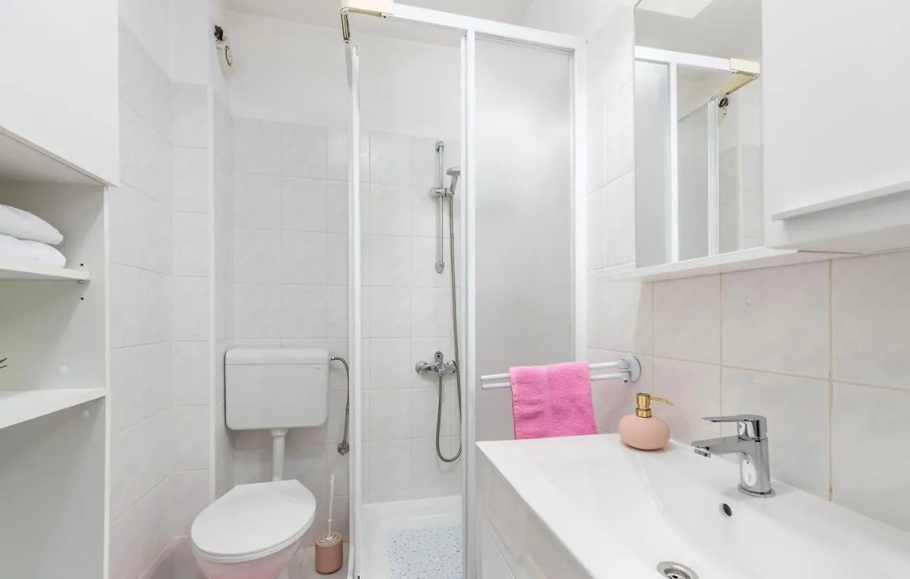 Apartment Noemi Poreč