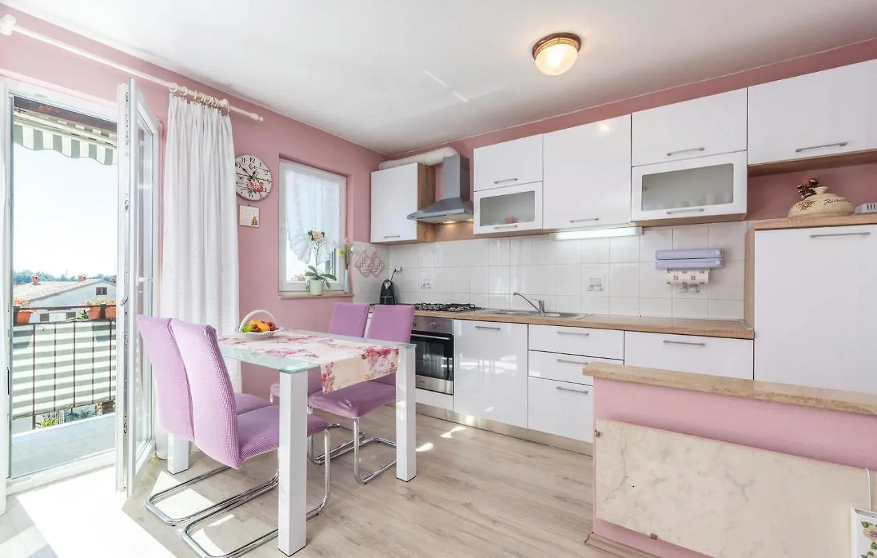 Apartment Noemi Poreč