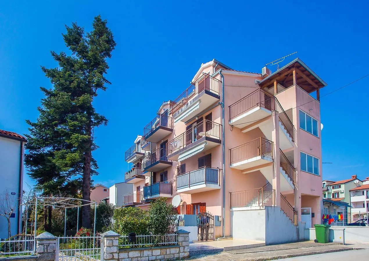 Apartment Noemi Poreč